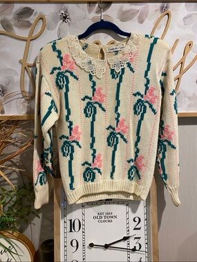Vintage Cambridge Spirit Cream Floral Crewneck Sweater